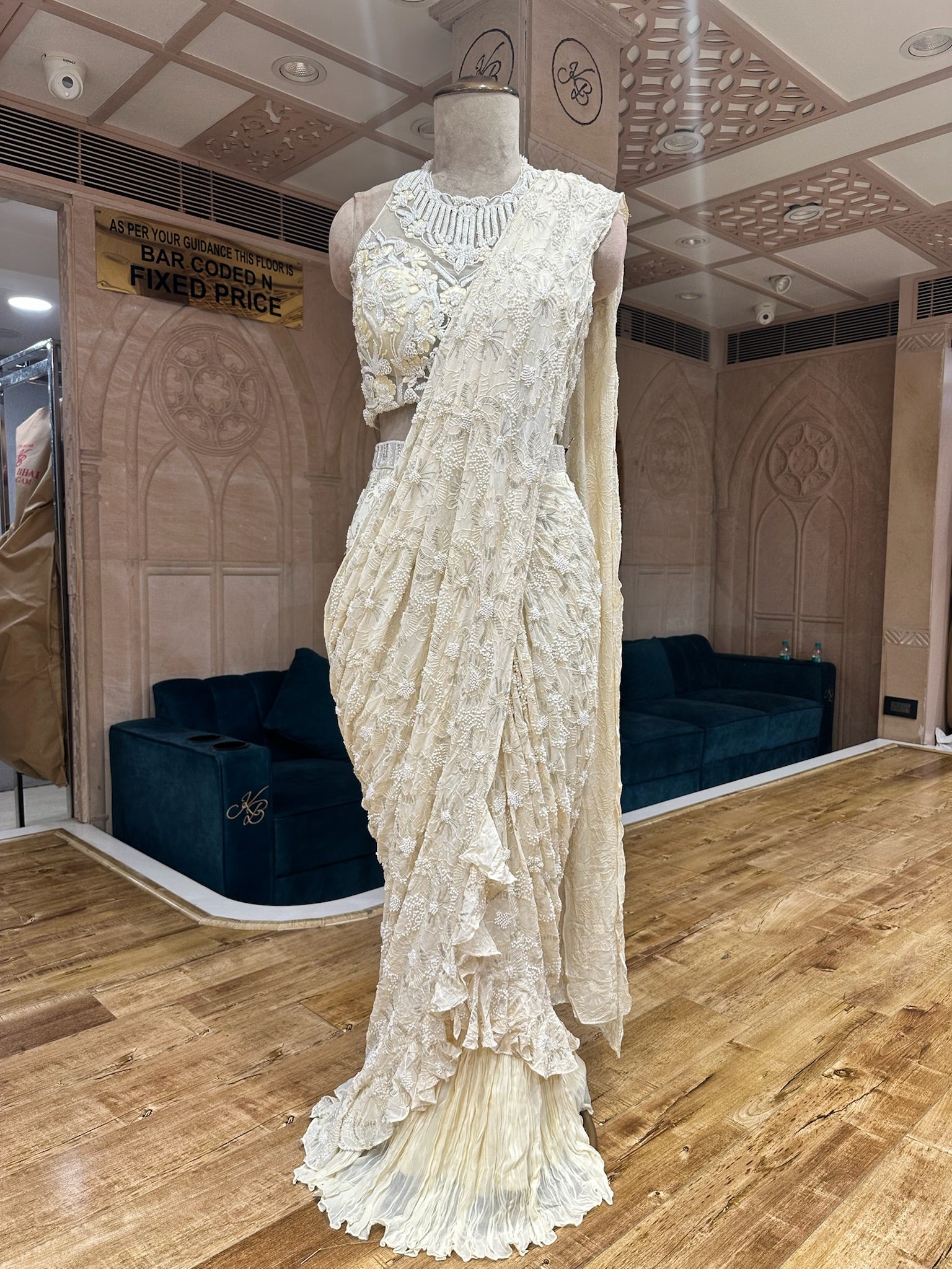 Queen’s Grace Saree